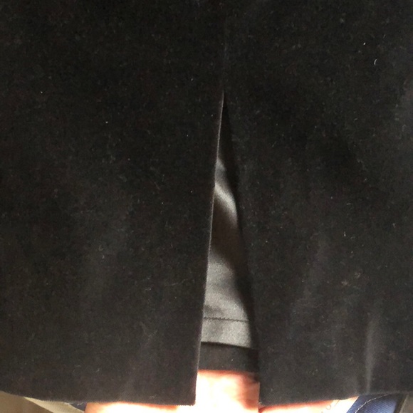 Club monaco black velvet pencil skirt, size 2 - Picture 5 of 5